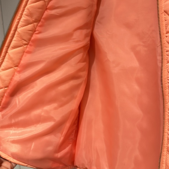 Vanilla Bay Quilted Peach Vest - Picture 8 of 9